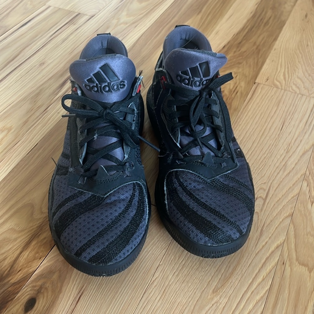 Damian Lillard 2 basketball shoes